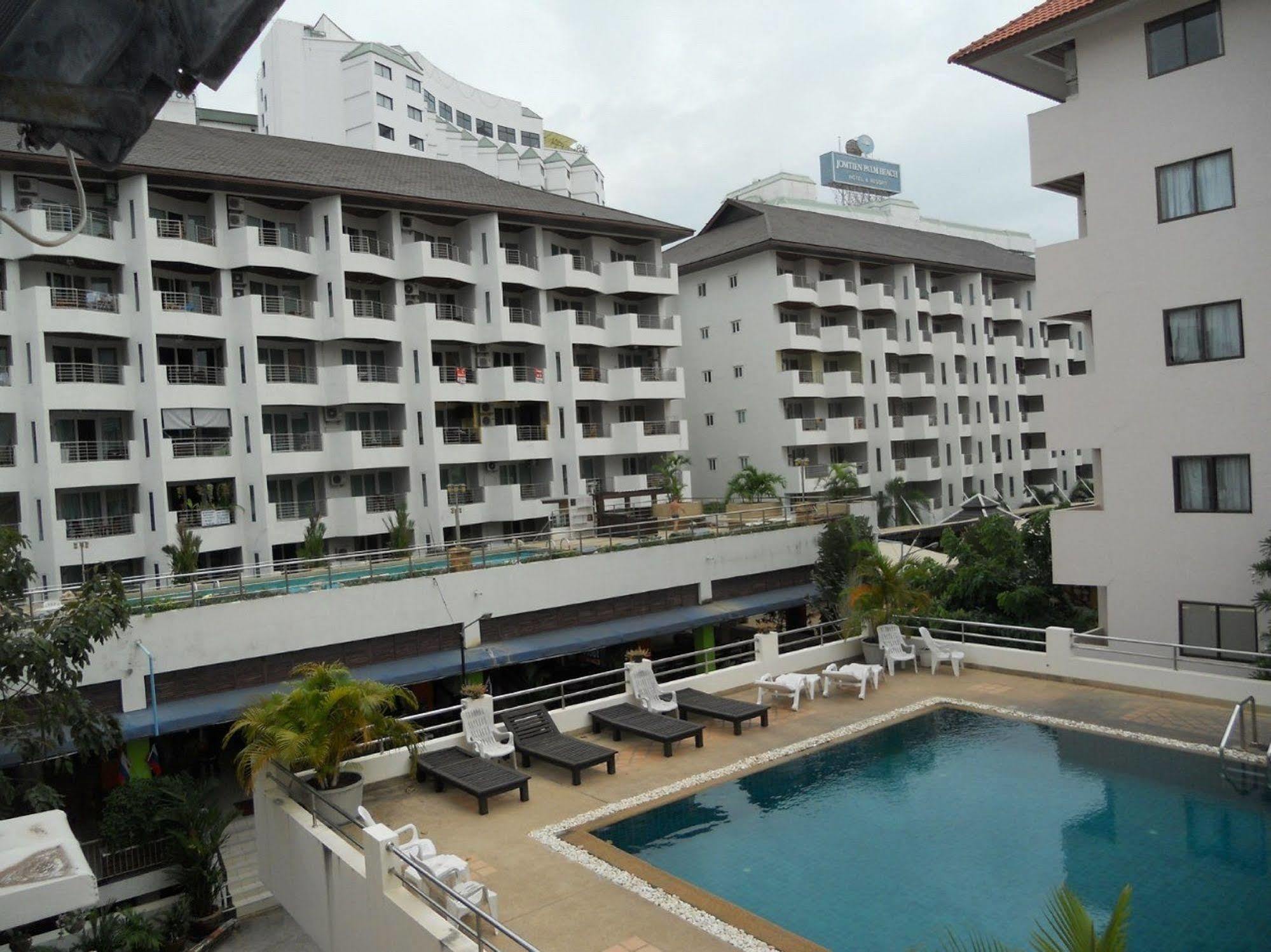 Jomtien Good Luck Apartment Eksteriør bilde
