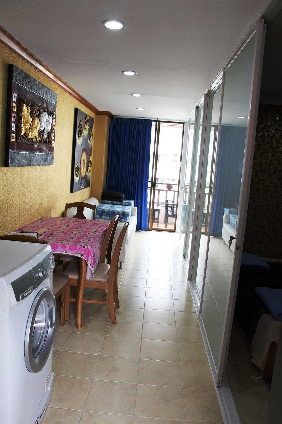 Jomtien Good Luck Apartment Eksteriør bilde