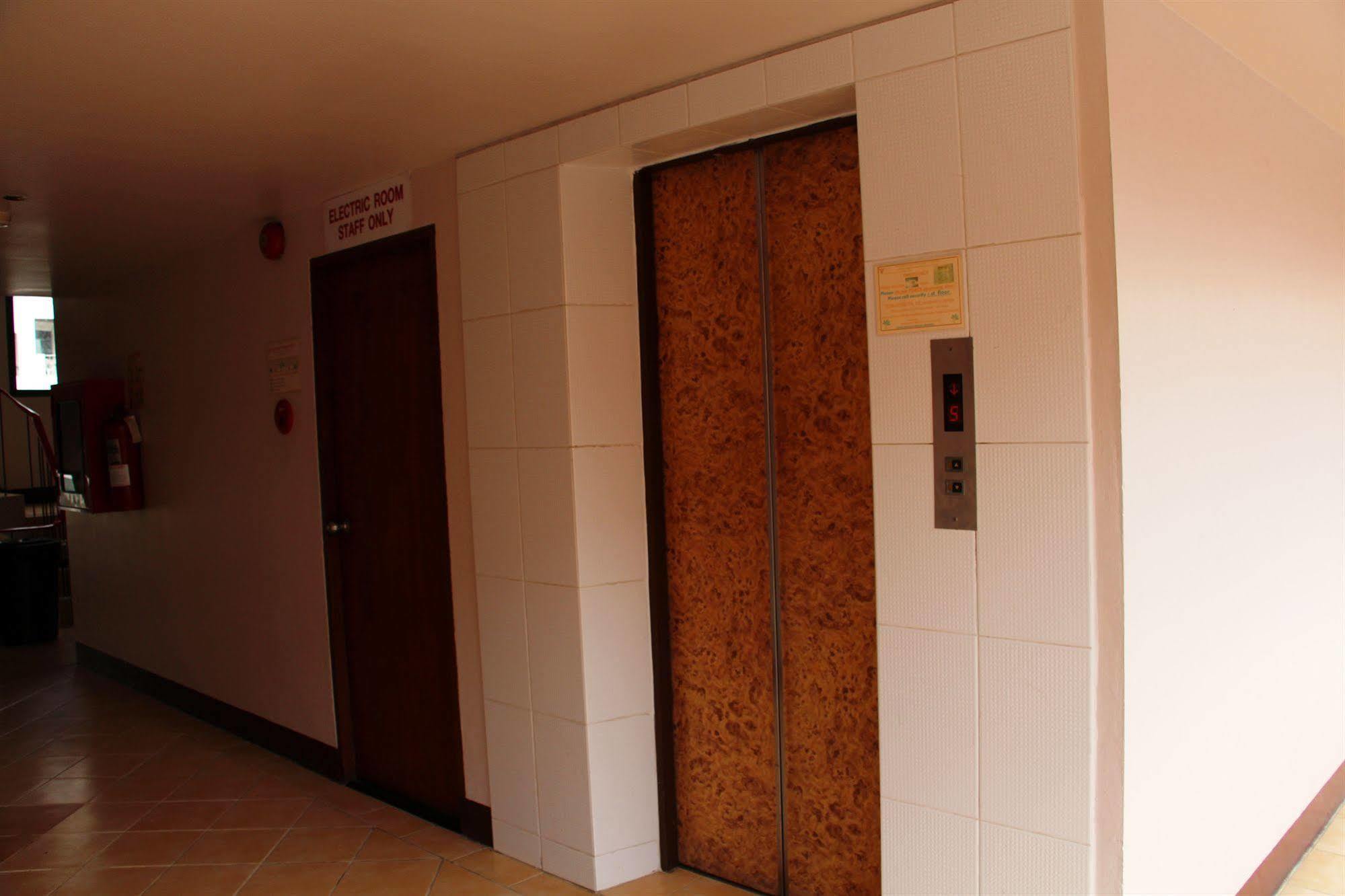 Jomtien Good Luck Apartment Eksteriør bilde